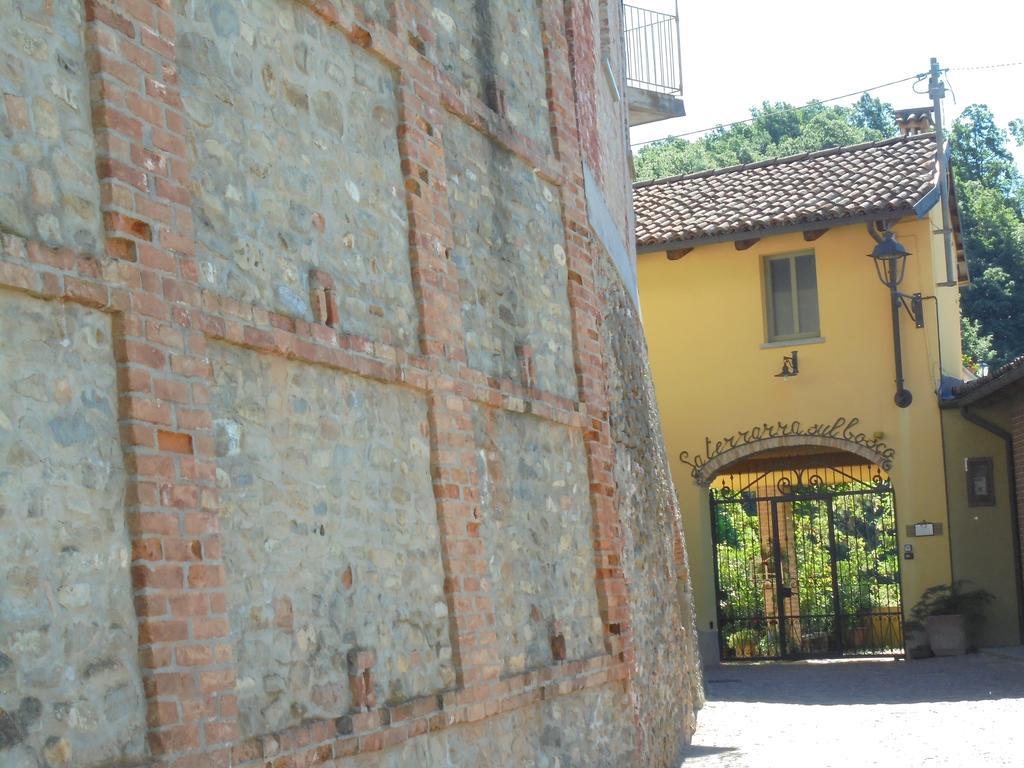 Agriturismo La Terrazza Sul Bosco Barolo Exterior foto