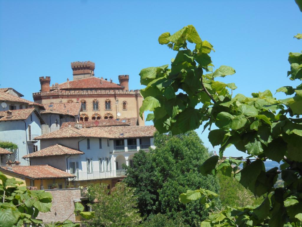 Agriturismo La Terrazza Sul Bosco Barolo Exterior foto