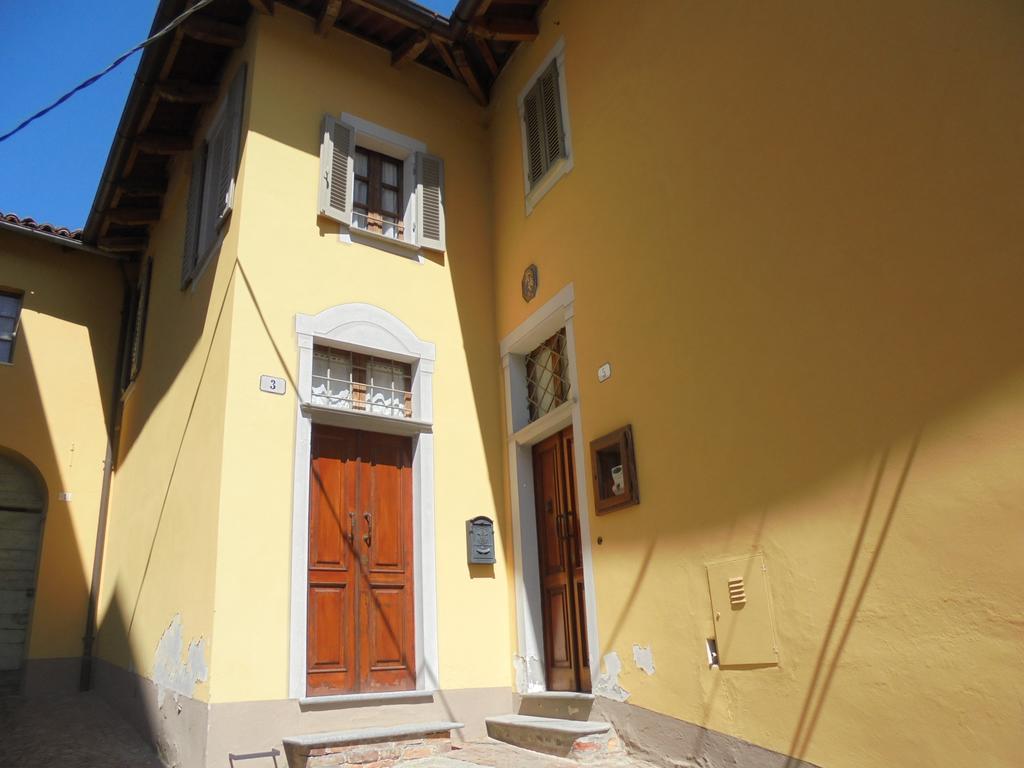 Agriturismo La Terrazza Sul Bosco Barolo Exterior foto