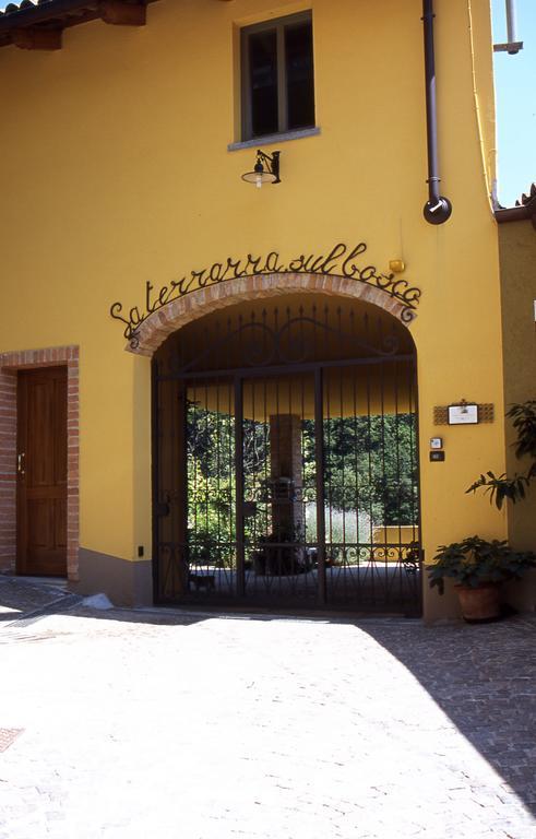 Agriturismo La Terrazza Sul Bosco Barolo Exterior foto